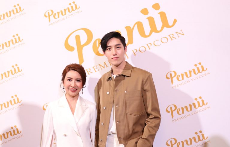 “ต่อ ธนภพ” ร่วมงานเปิดร้าน Pennii Premium Popcorn สาขาสยามพารากอน