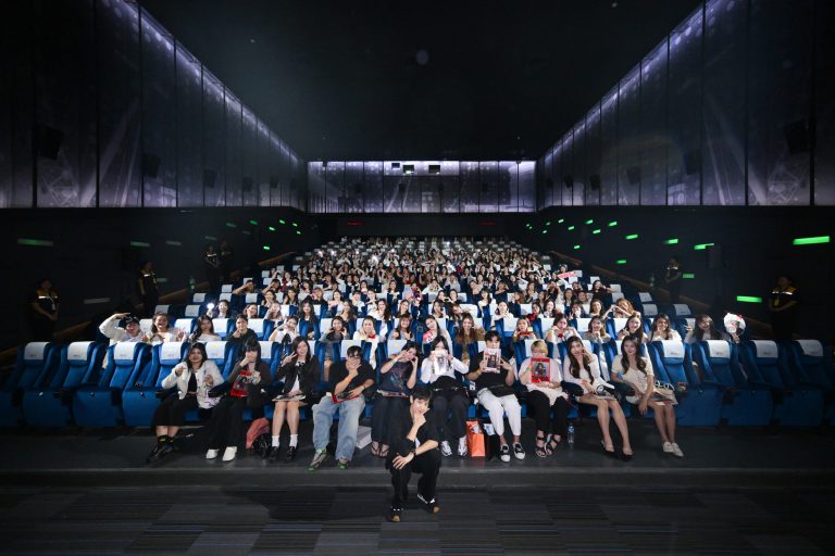 [CHANYEOL ภาพที่ 10] งาน SM True x SF present CHANYEOL ‘Upside Down’ FANSIGN & CAFE EVENT