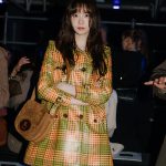 YOONA (ยุนอา) เข้าร่วมงานแฟชั่นโชว์ของ Burberry ภาพที่ 1