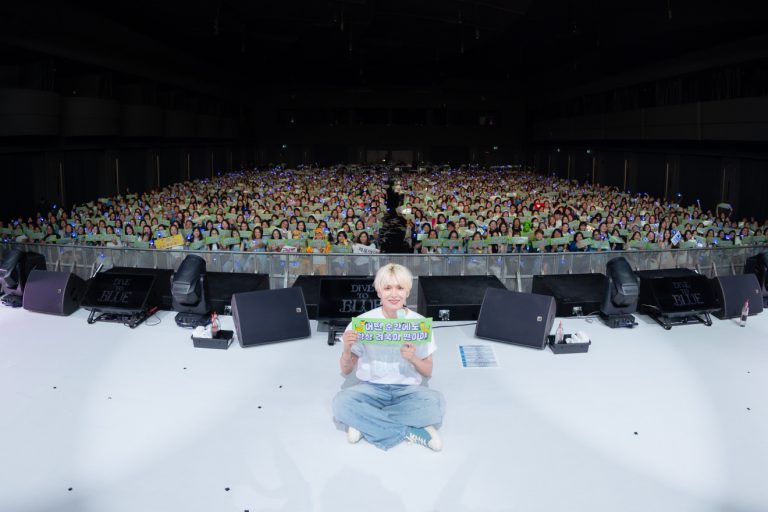 [ภาพ RYEOWOOK กับ แฟนโปรเจกต์] 2026 RYEOWOOK'S AGIT CONCERT DIVE TO BLUE in BANGKOK